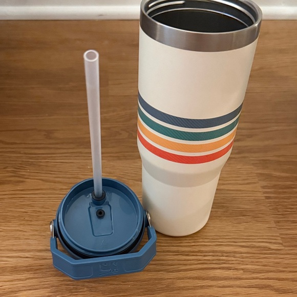 Stanley IceFlow 30oz Tumbler – Retired Cream Stripe (Barely Used) - Picture 3 of 4